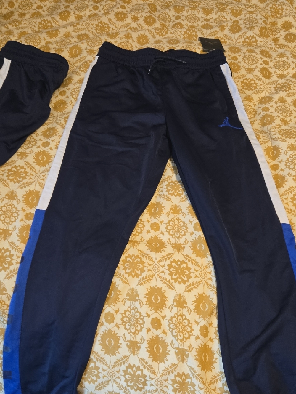 Air Jordan Boys Medium 140-152CM 10-12YRS From Macys